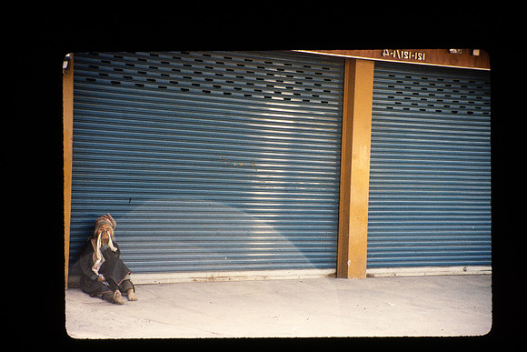 WOMAN SITTING  - Thailand