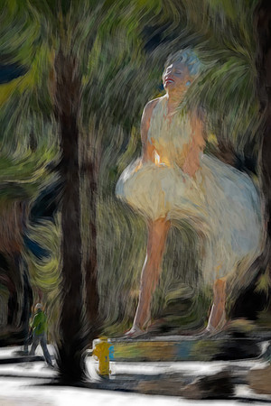 MARILYN BY THE SPACEPORT