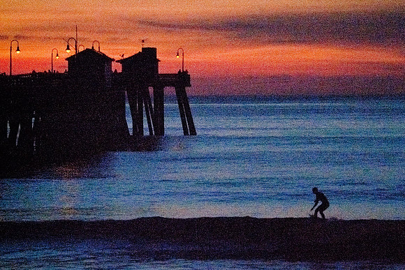 NIGHT SURFER
