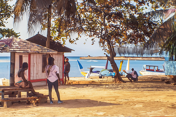 SEASIDE ATTRACTION